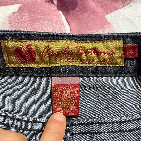 Apple Bottoms Vintage Mini Cut Off Black Jean Denim Shorts Size 14 - Picture 8 of 9